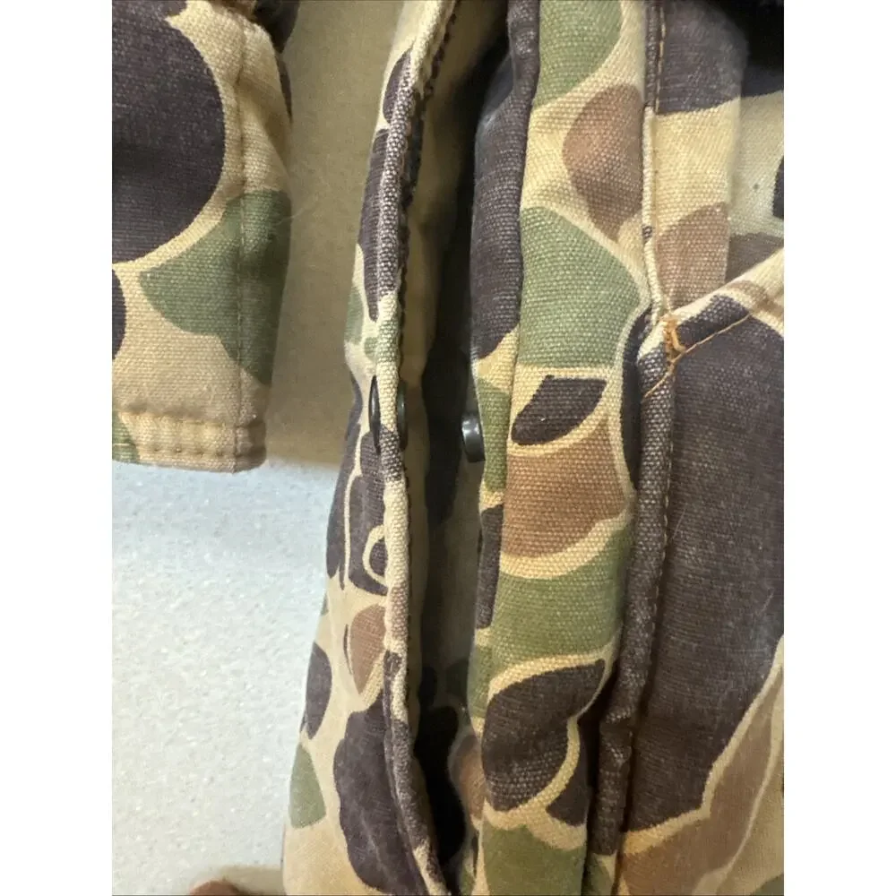 Vintage Best Endorsed By Jim Catfish‎ Hunter Camouflage Coat Size M Made In USA